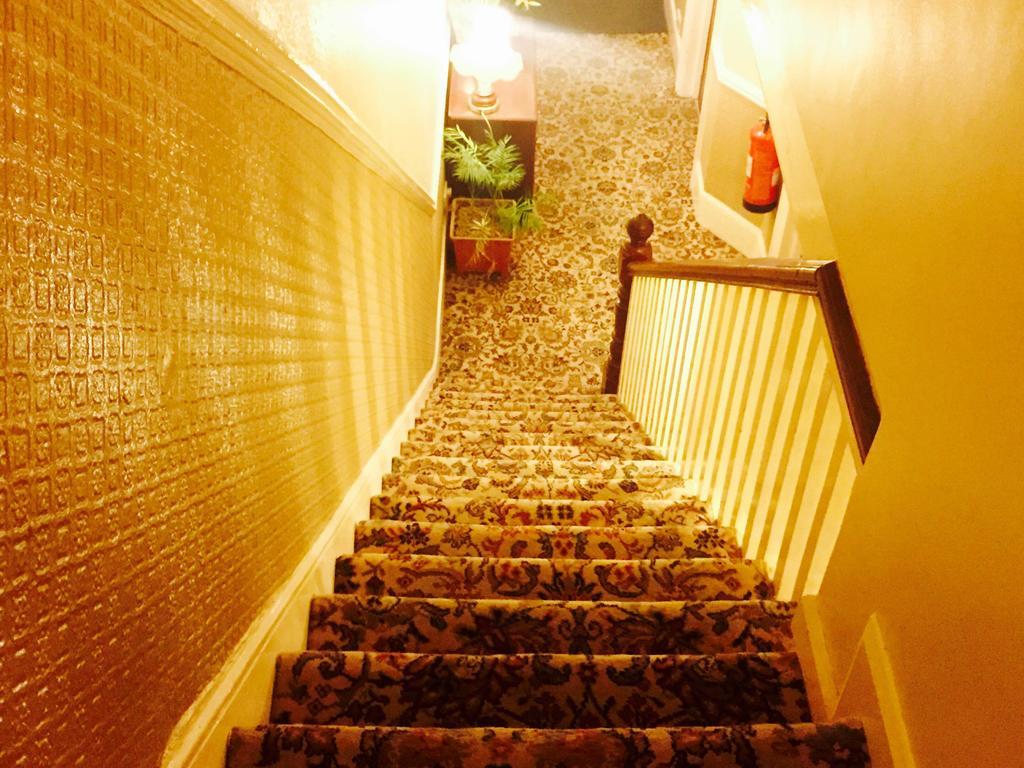 Southend Inn Hotel - Close To Beach, Train Station & Southend Airport Eksteriør billede